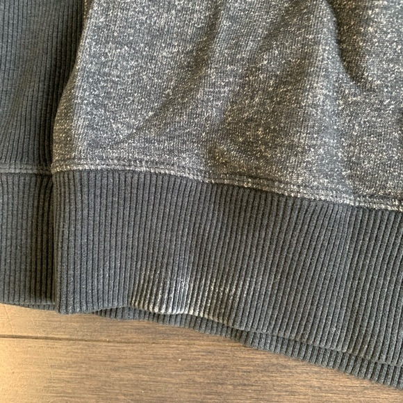 Men’s M Heathered Gray Lululemon Crewneck - Picture 4 of 9